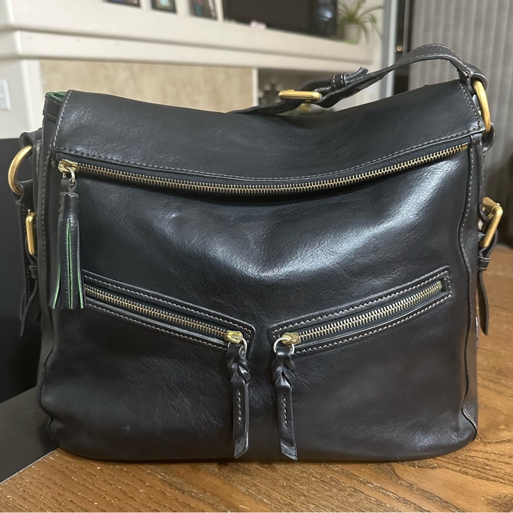 SOLD!!! Dooney & Bourke Black Florentine Leather Zip Sac